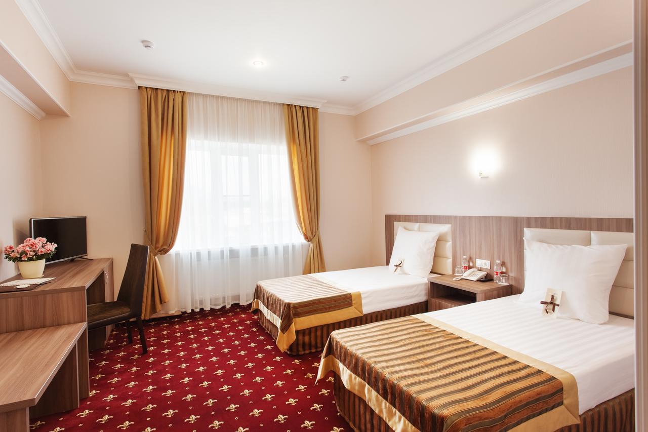 Mask Business Hotel Pyatigorsk Bagian luar foto