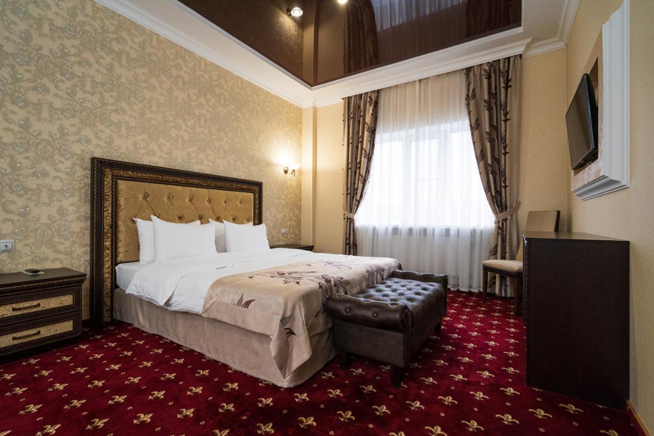 Mask Business Hotel Pyatigorsk Bagian luar foto